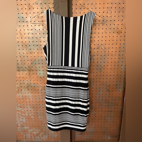 Bebe black & white dress. - Picture 3 of 6